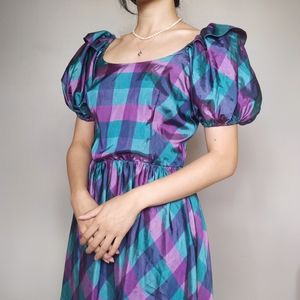 Vintage Puff Sleeve Plaid Mididress